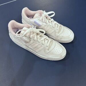 Adidas Men’s White and Light Pink Retro Sneakers with Textured Upper Size 11